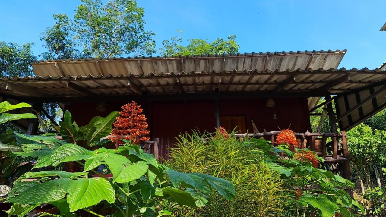 ホテル Wooden Hut Koh Kood Ko Kut エクステリア 写真